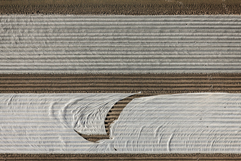 Illustration for article titled The Odd and Mesmerizing Aerial Photos of Klaus Leidorf